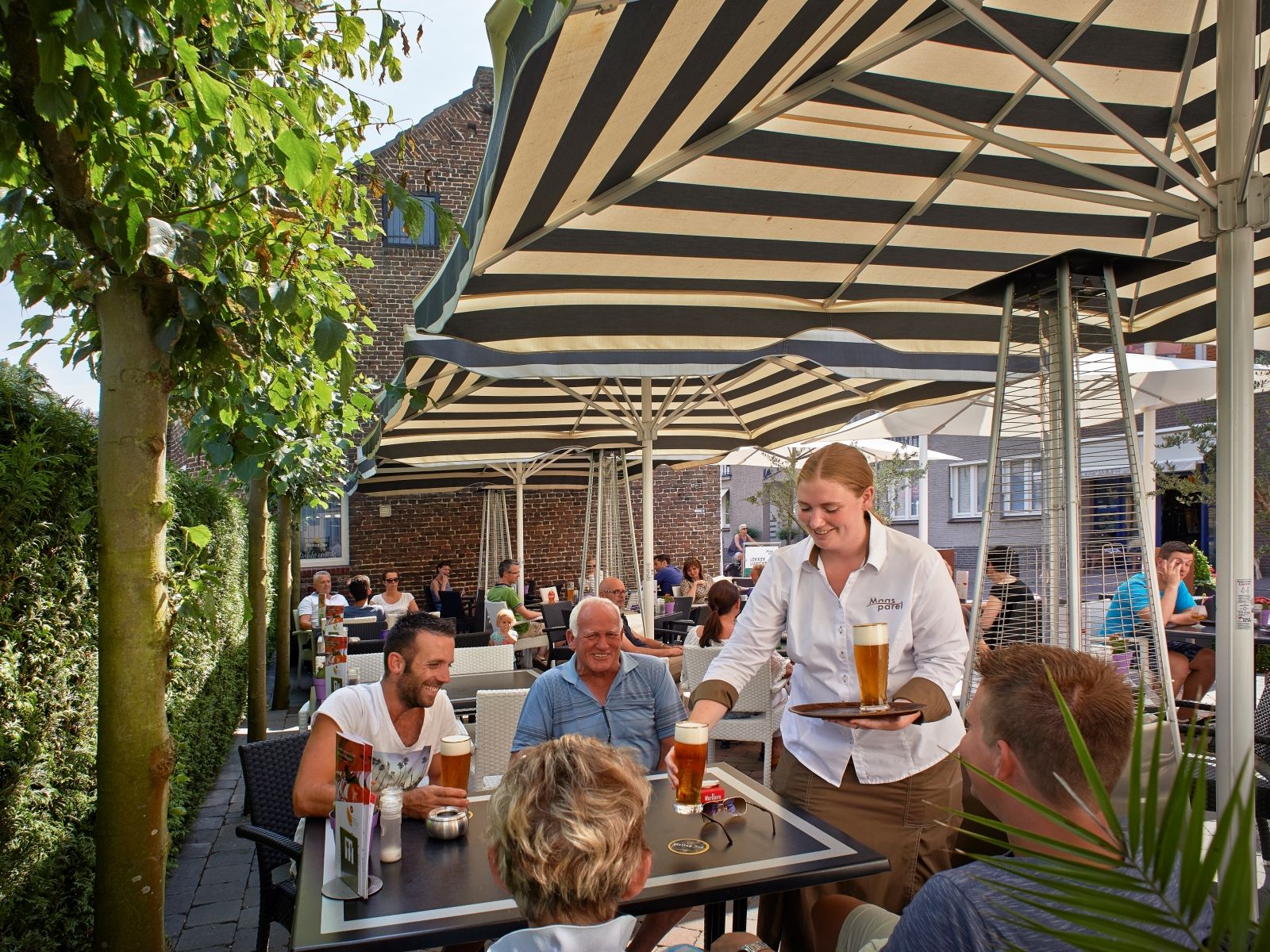 Hotel-Restaurant De Maasparel in Arcen - Aanbiedingen Hotel Specials