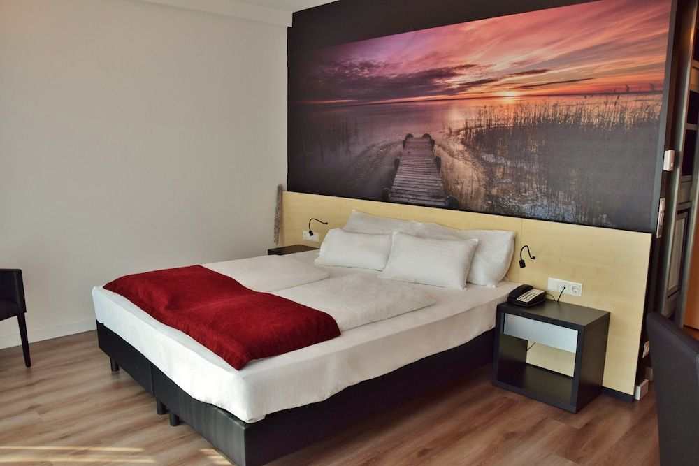 afbeelding van Panorama tweepersoonskamer, 1 queensize bed, niet-roken, uitzicht op meer (Tower)