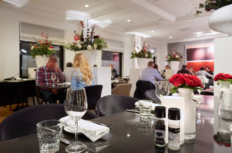 Van der Valk TheaterHotel De Oranjerie in Roermond Aanbiedingen Hotel Specials Van der Valk TheaterHotel De Oranjerie in Roermond Aanbiedingen Hotel Specials
