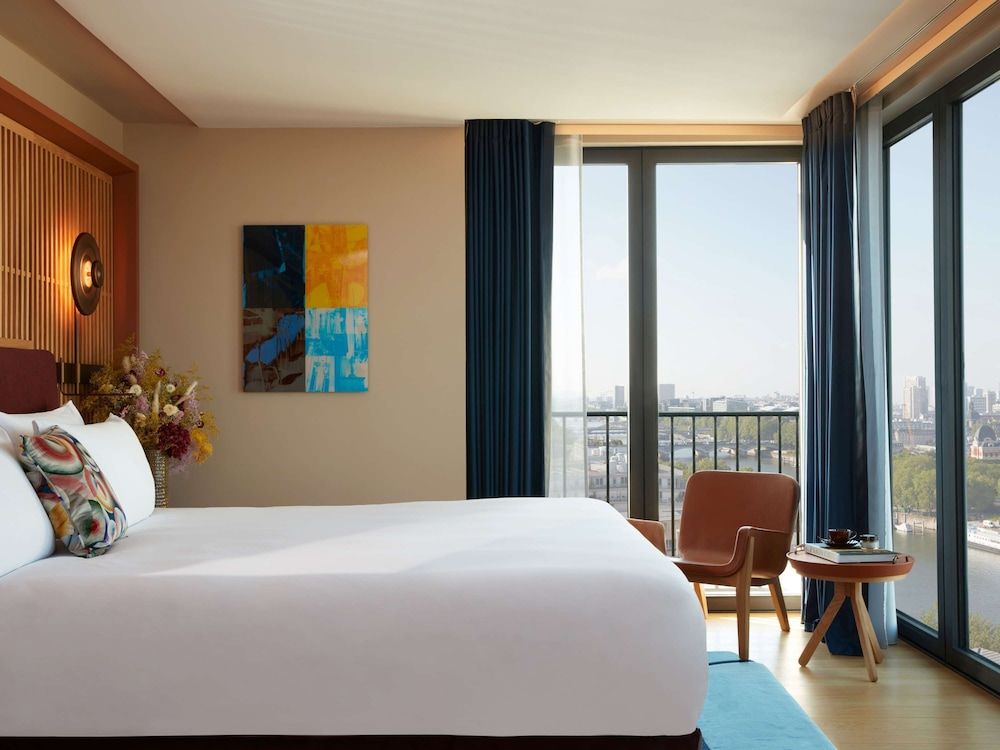afbeelding van Junior suite, 1 kingsize bed, balkon (Paris view)