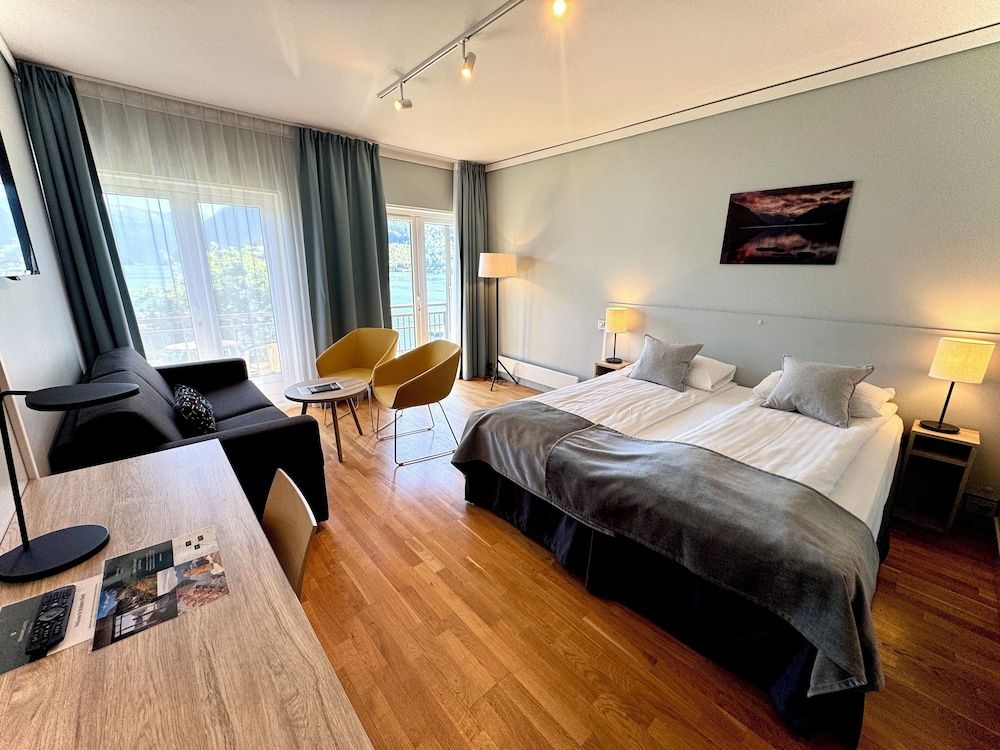 afbeelding van Tweepersoonskamer, 1 tweepersoonsbed met slaapbank, balkon (Fjord view)